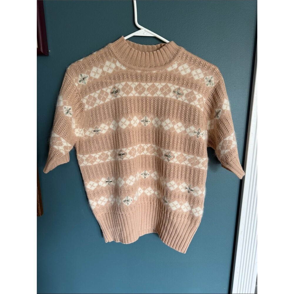 Evan Picone Peach and White Patterned Short-Sleeve Wool Sweater